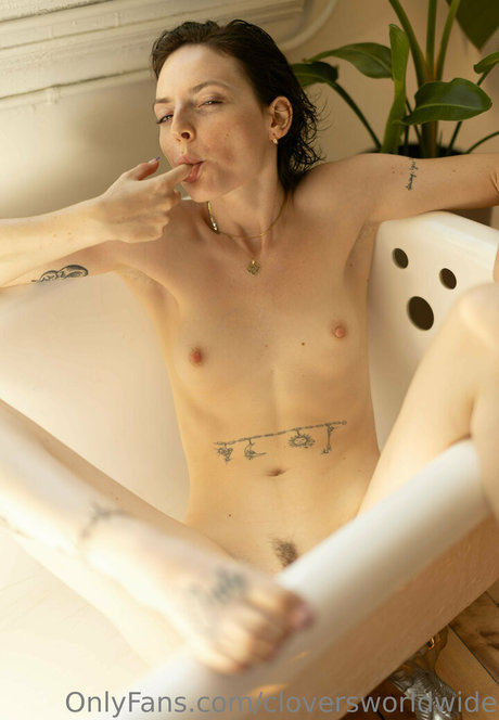 Cloversworldwide onlyfans sextape leak