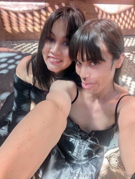 Nyxi Leon onlyfans leak fuck