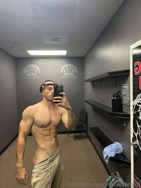 Seanadams23 onlyfans nude photos