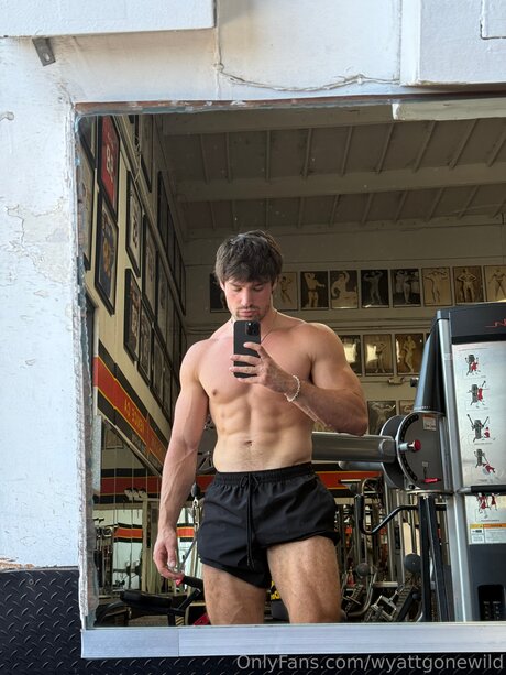 Wyattgonewild leaked onlyfans pictures