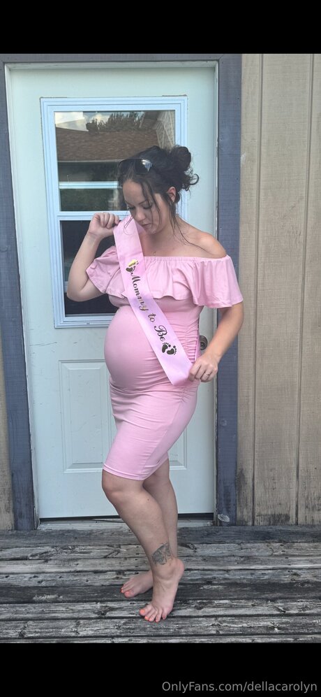 Dellacarolyn nude onlyfans