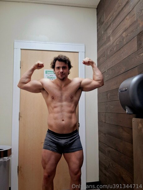 U391344714 onlyfans images