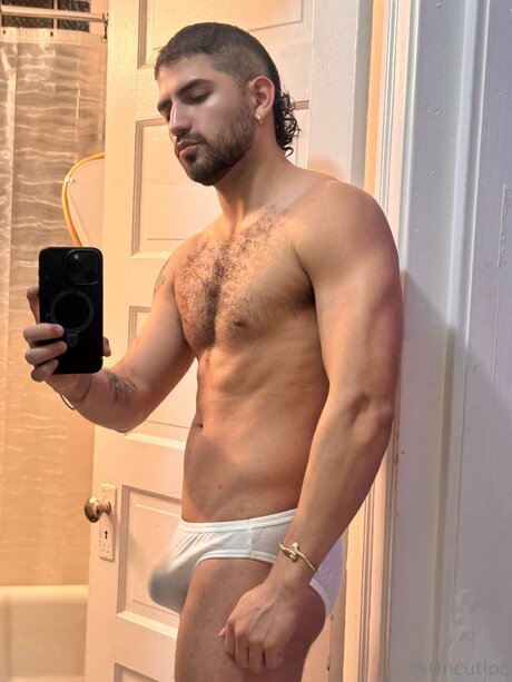 Uncutloc nude only fans leaks