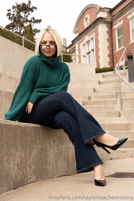 Taylorteacheshistory onlyfans porn