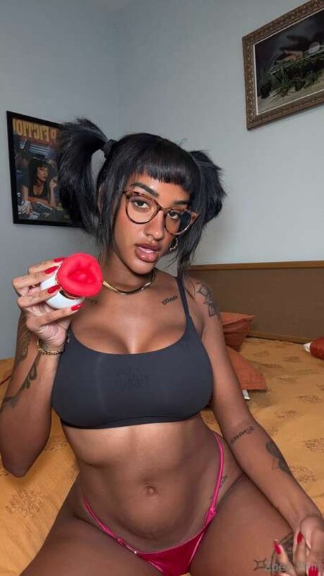 Zoeyxsinn porn only fans