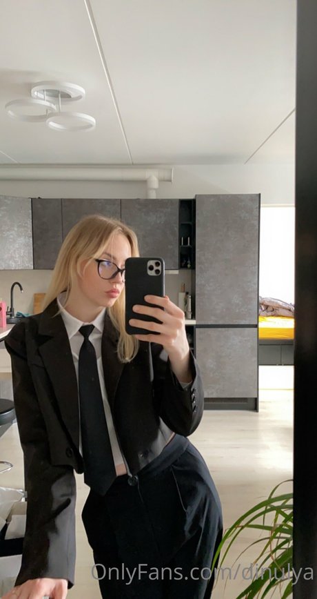 Dinulya onlyfans nudes