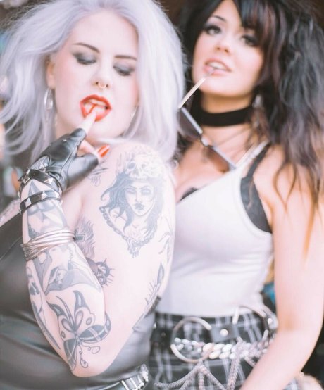 Hexgrlfrnd onlyfans leak