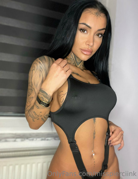 Misspierciink onlyfans model