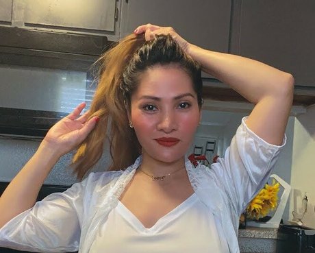 Zo Kitchen tits onlyfans