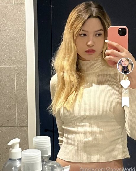 Zoeysworld nude only fans leaks
