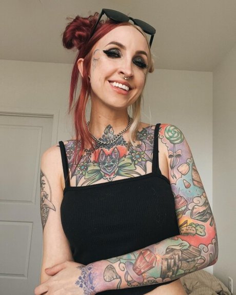 Aritaylor__Ari Taylor onlyfans nude tits