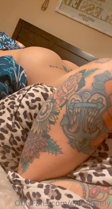 Erikalovely onlyfans picture