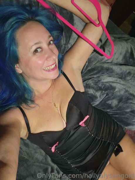 Hally Alyson onlyfans keak