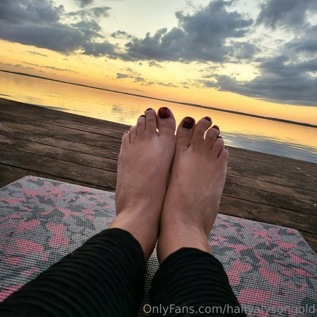 Hally Alyson onlyfans pics