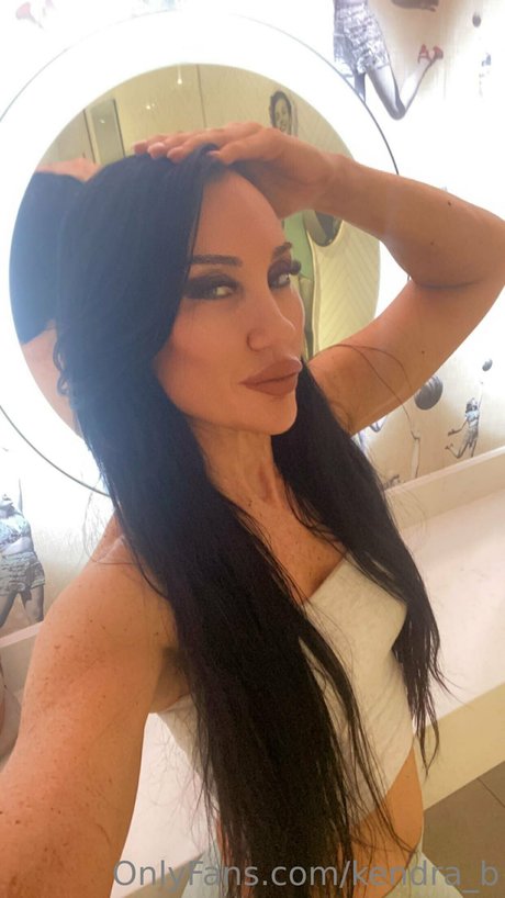 Kendra Banks nude onlyfans leak