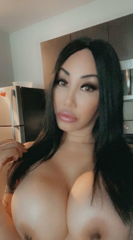 Mimi Miyagi onlyfans photo