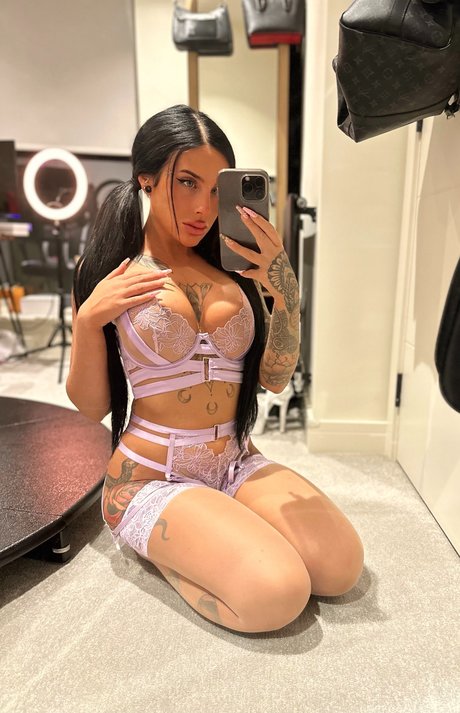 Pixie Dee porn onlyfans leak