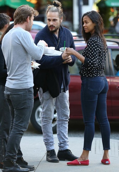 Zoe Saldana onlyfans nsfw