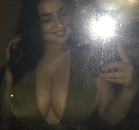 Zoe Leanne Cooper onlyfans leakes