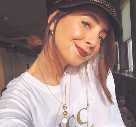 Zoe Sugg porn onlyfans