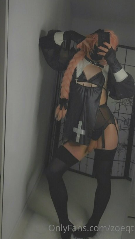 zoeqtxx onlyfans free porn