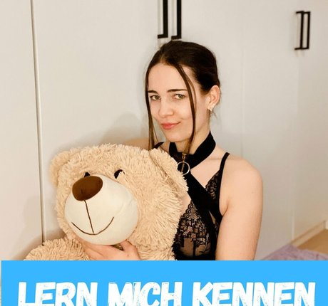 zoenafree only fans nude leaks