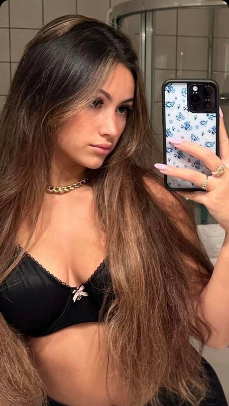 Zoe Fergurson onlyfans exposed