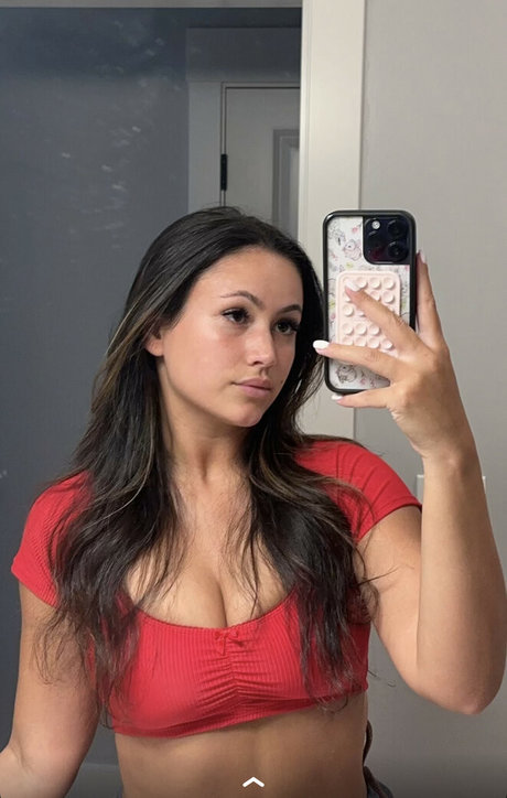 Zoe Ferguson onlyfans naked