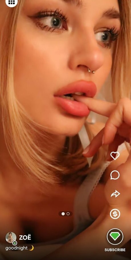 Zoe Christina only fans nude