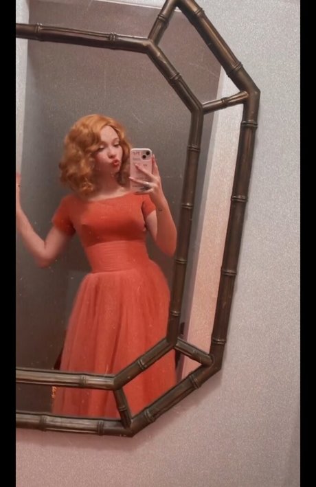 Zoe Colletti onlyfans porn nude