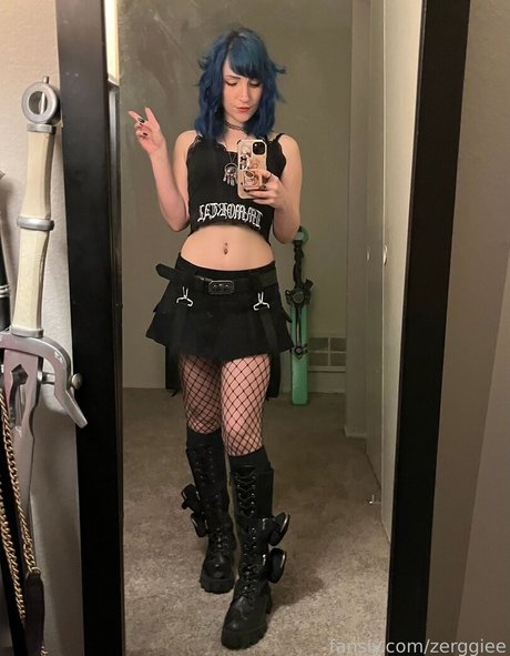 zerggiee onlyfans model photos