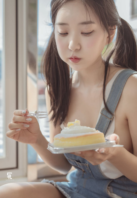 Zenny onlyfans model