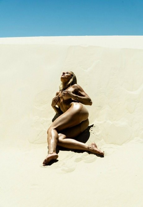 Aline Hirth onlyfans lesk