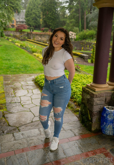 Janie Fit naked on onlyfans