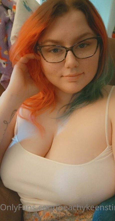 peachykeenstine22 onlyfans leak xxx