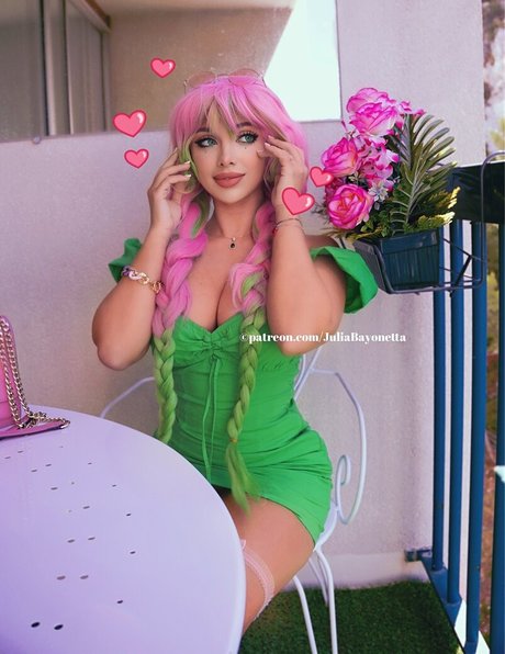 Juli Byonett naked onlyfans