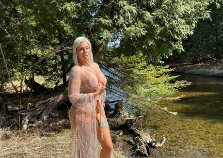 SamanthaJones269 topless onlyfans