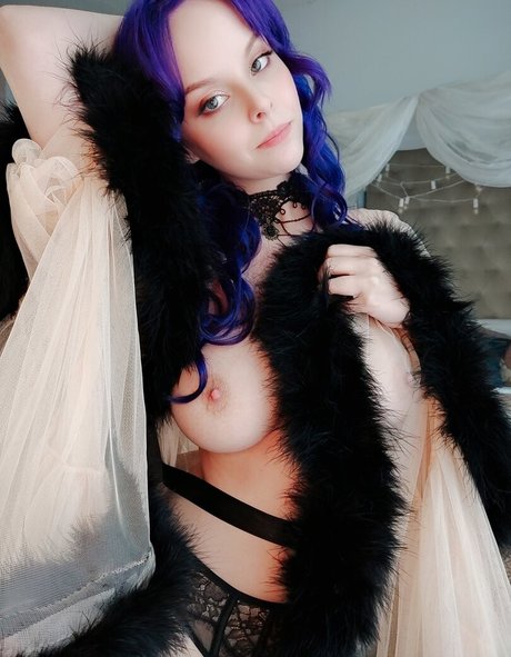 Helly Valentine onlyfans lean