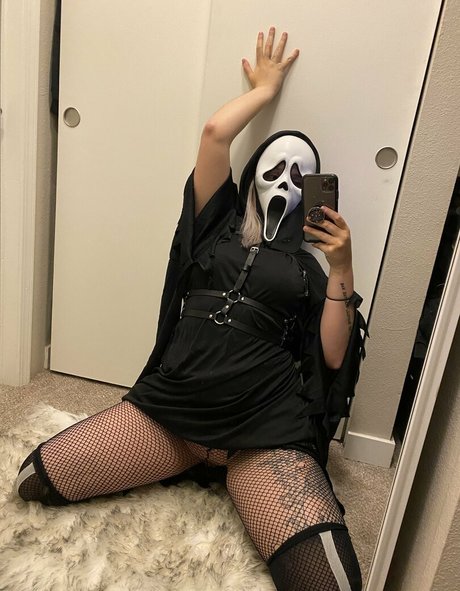 aelflaed onlyfans model photos