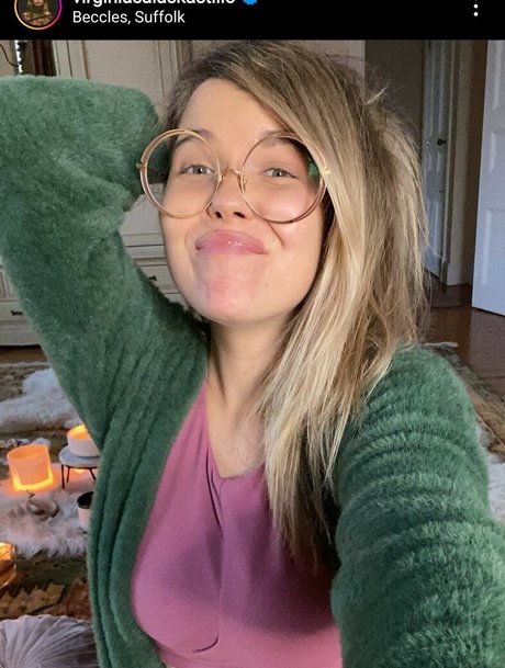 Virginia Salas Kastilio onlyfans model photos