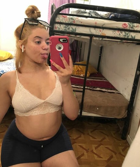 Sesy Dadoll onlyfans lean