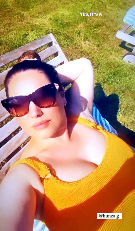 Kelly Brook onlyfans strip