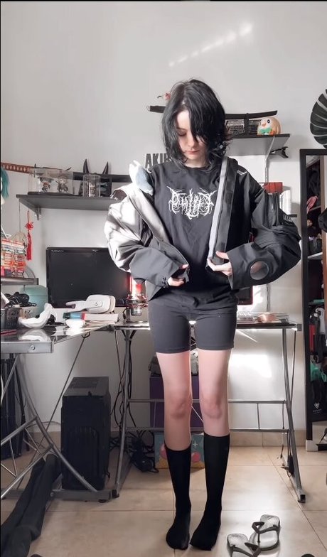 Pitayaq onlyfans strip tease