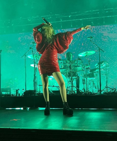 Lauren Mayberry xxx onlyfans