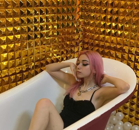 Iluvmeww xxx onlyfans