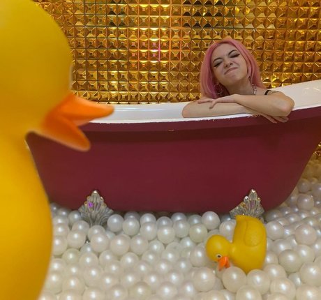 Iluvmeww porn onlyfans