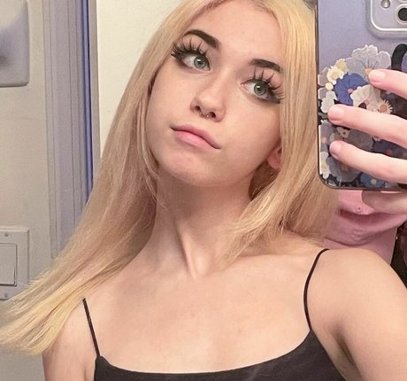 Iluvmeww onlyfans porn nude