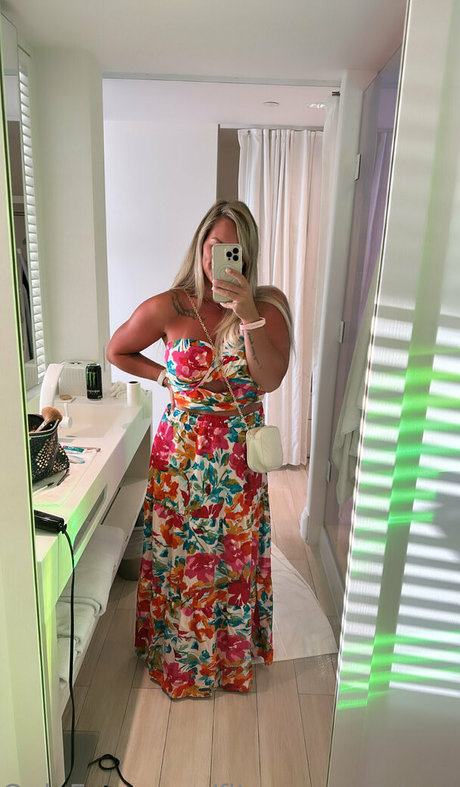 fitmomnextdoor on onlyfans