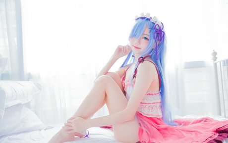 Sally Dorasnow onlyfans model images