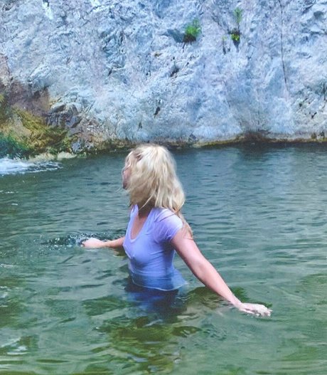 Willow Shields porn only fans